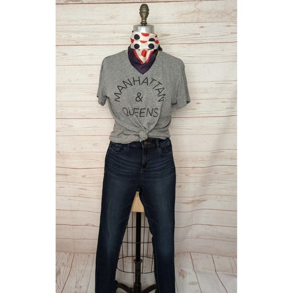 Cotton On T Shirt Women's Size Medium M Manhattan & Queens Grey Gray Tbar - Picture 1 of 8